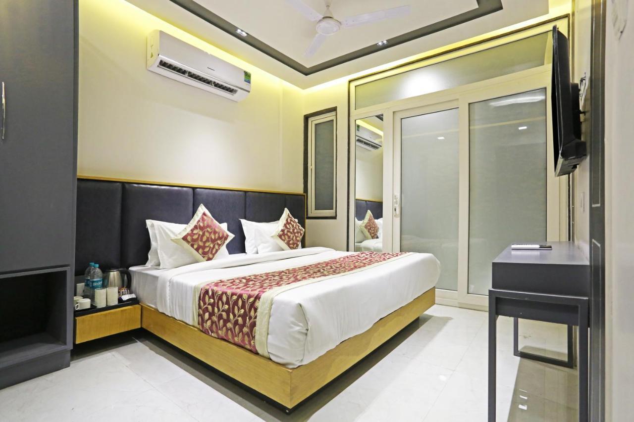 Hotel Apple Villa - Near Delhi Airport With Free Airport Transsfer 뉴델리 외부 사진