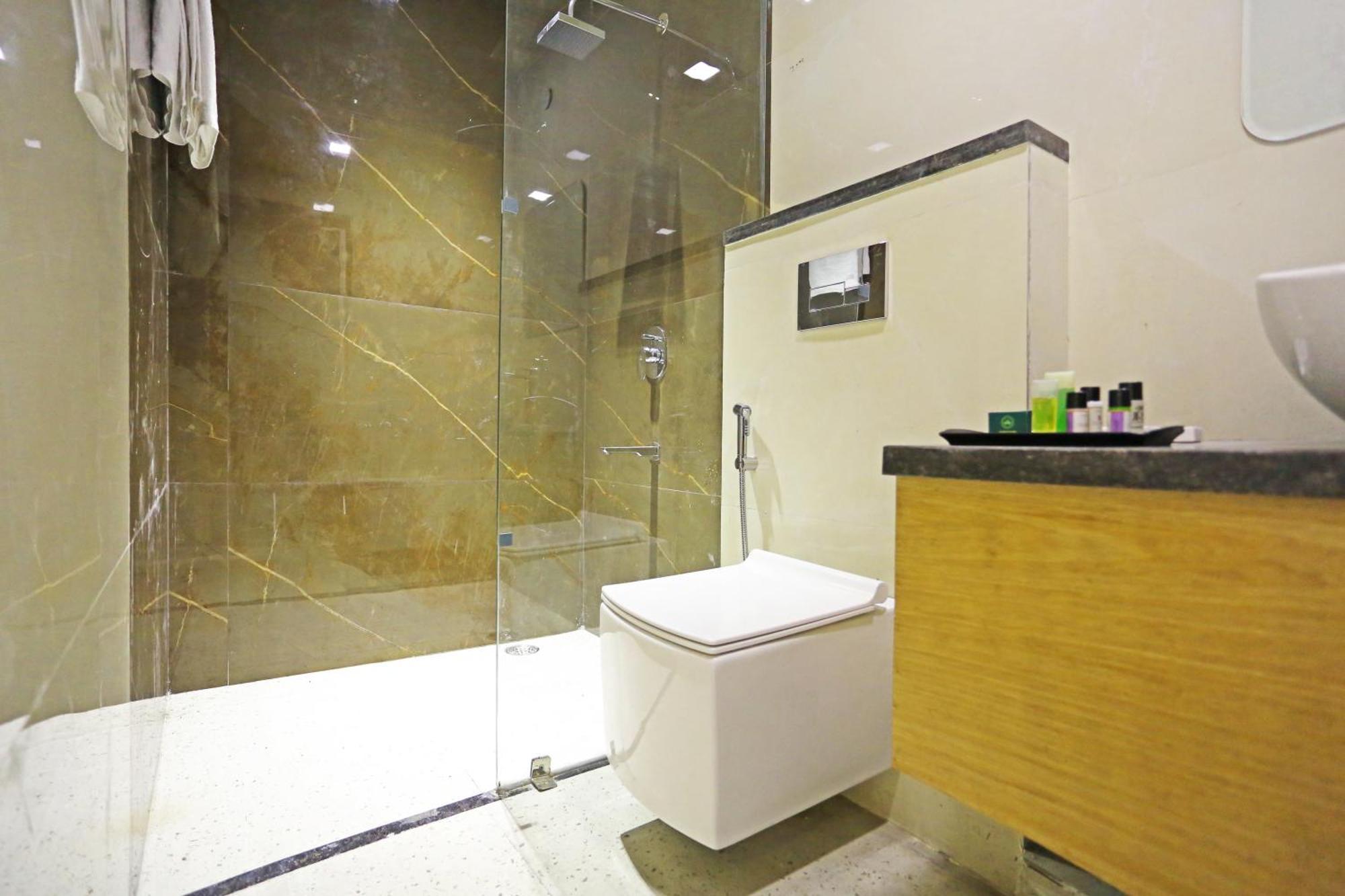 Hotel Apple Villa - Near Delhi Airport With Free Airport Transsfer 뉴델리 외부 사진